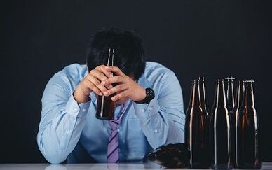 Πώς να σταματήσετε να πίνετε αλκοόλ στον εαυτό σας